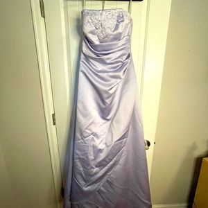 David’s bridal bridesmaids dress satin light purple color, with scarf